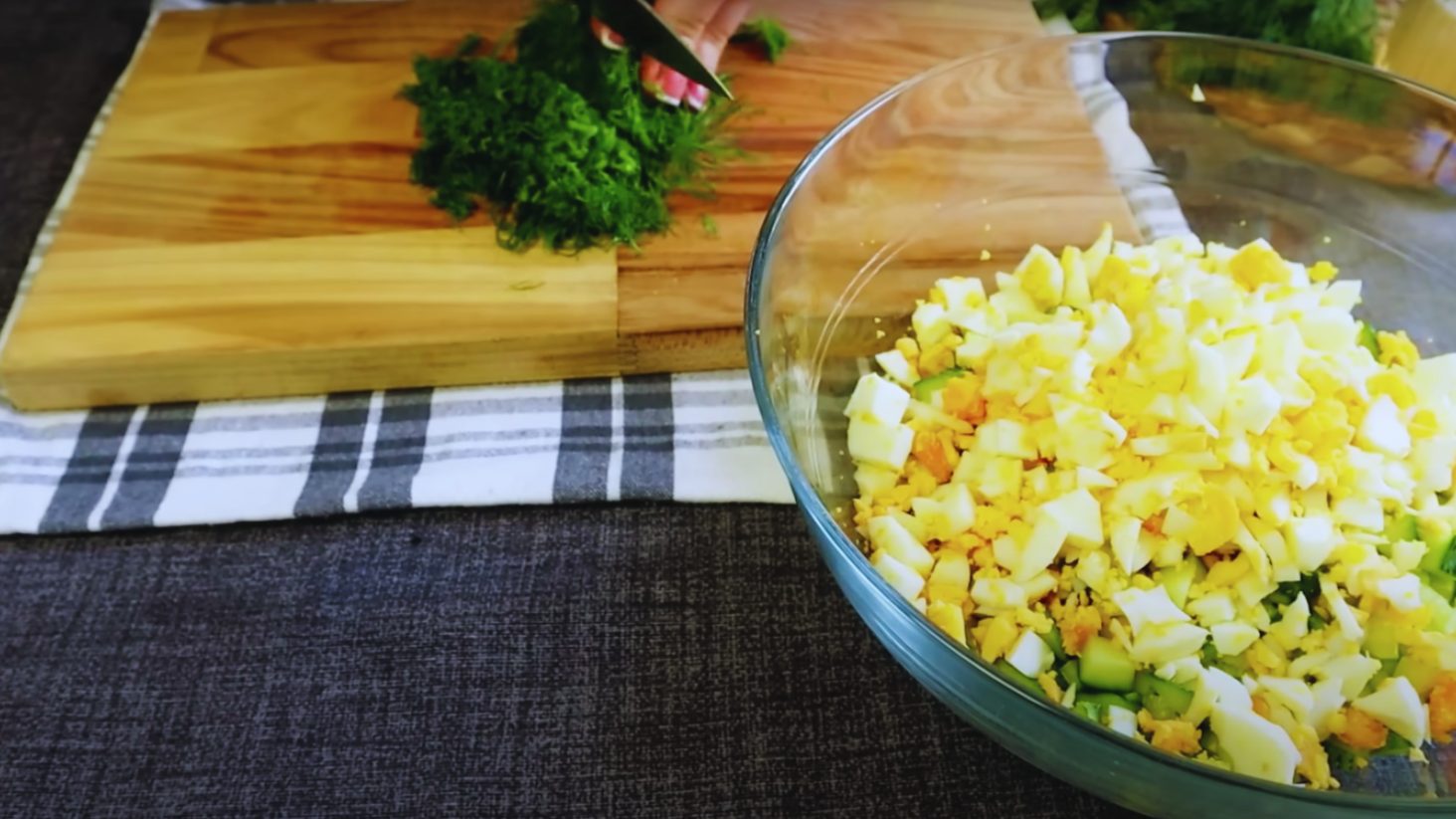 легкий салат на лето рецепт