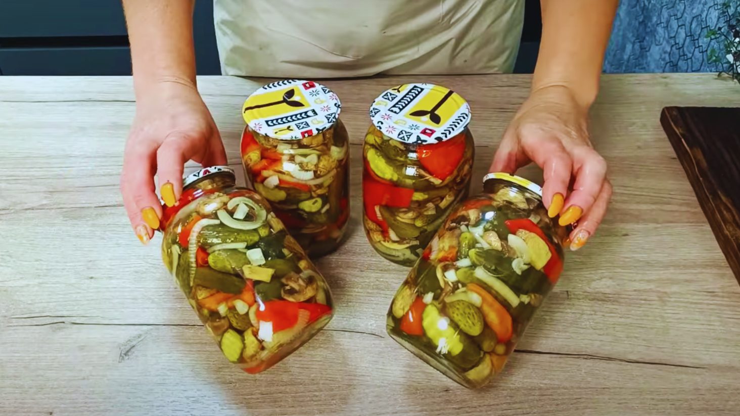 салата на зиму з печерицями
