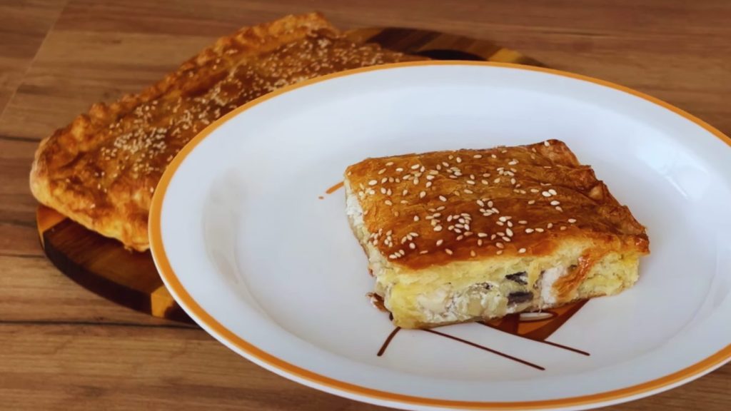 пиріг з куркою і грибами