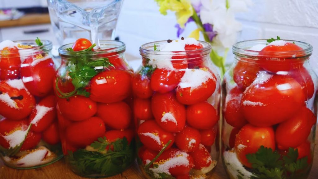 мариновані помідори на зиму на нашвидкуруч