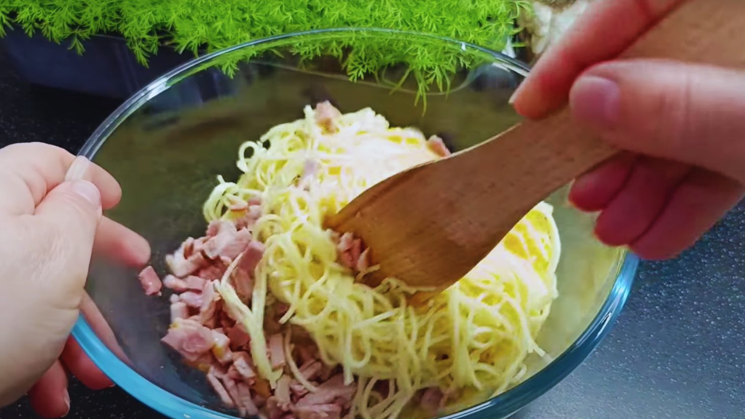 макарони та ковбаса