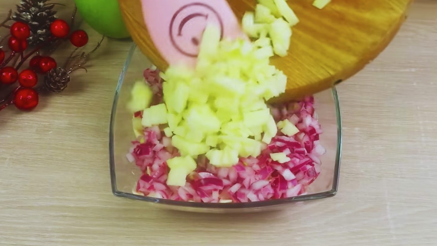 смачний рецепт салату з ковбасою