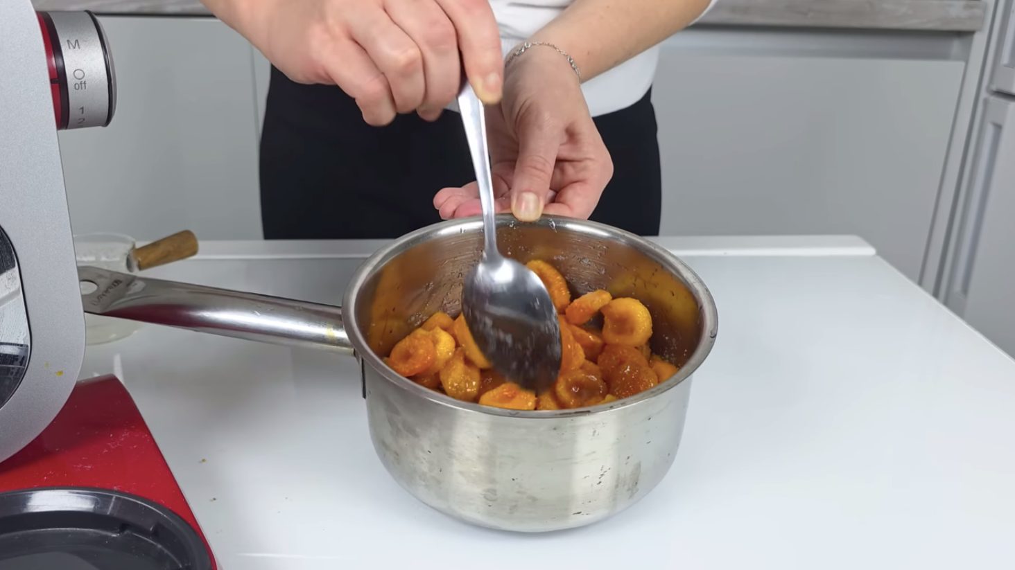 рецепт смачного пирога з горіхами