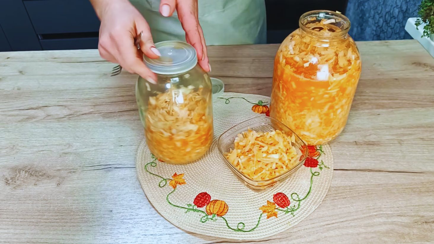 скільки днів квасити капусту