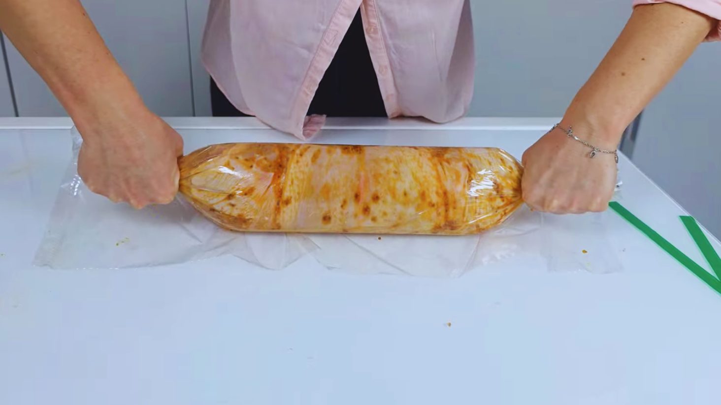 смачний рулет із цілої курки
