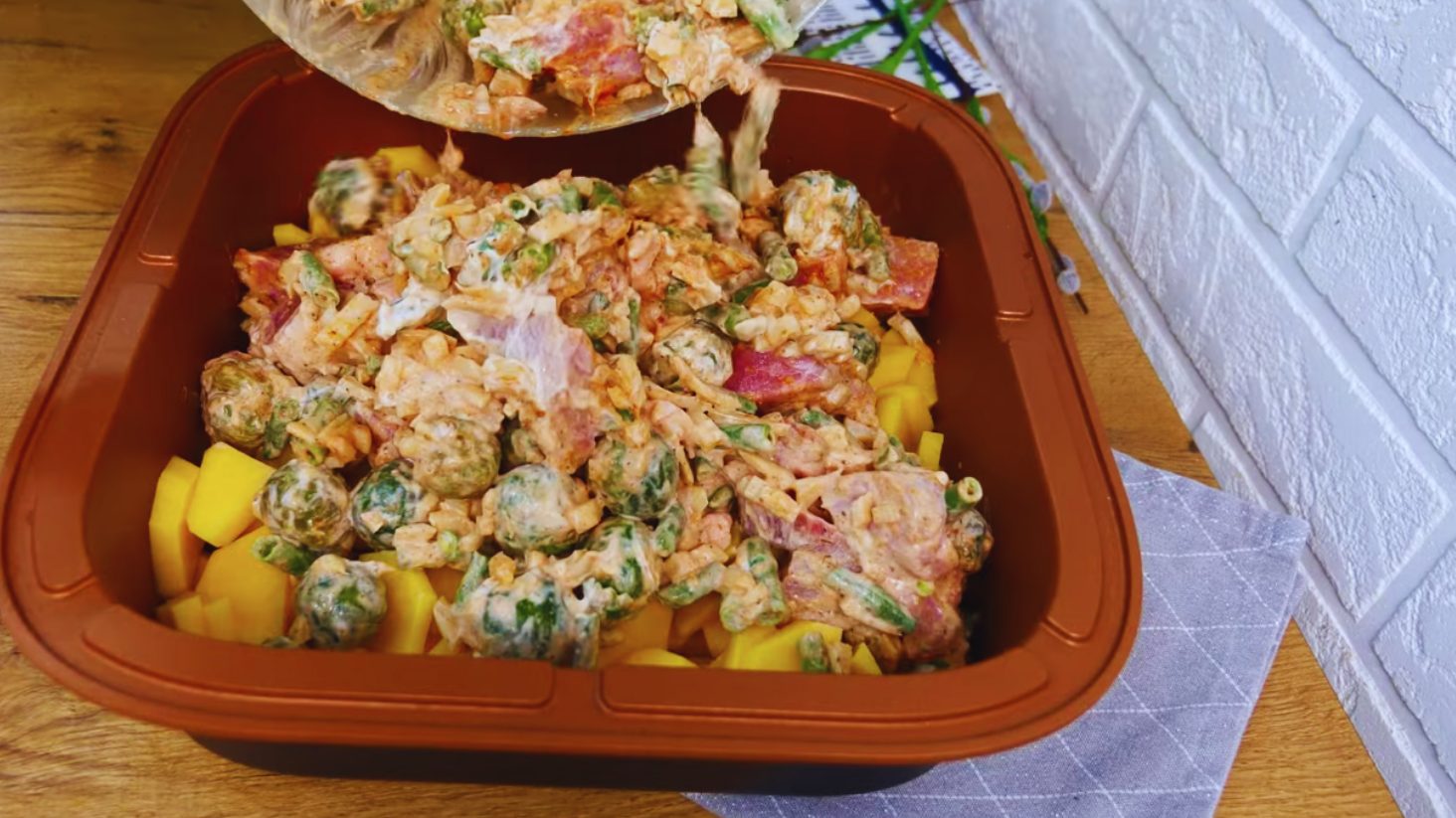 рецепт картоплі з м’ясом та овочами