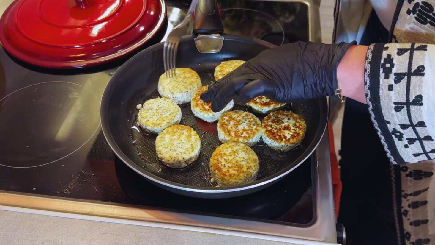 простий рецепт сирників з чіа на сніданок