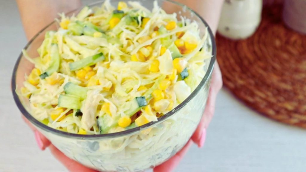 салат з пекінською капустою