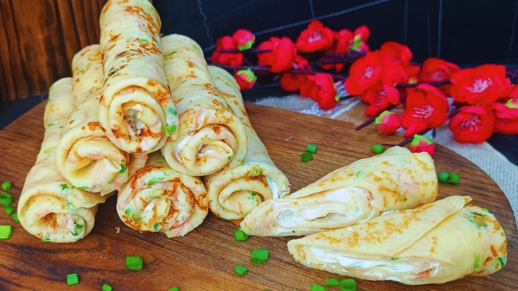 млинці з ковбасою і сиром