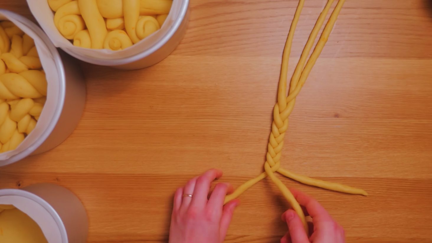 простий традиційний рецепт паски з плетінням