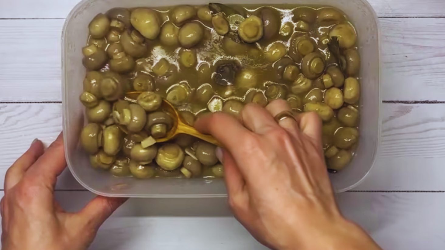 рецепт маринованих печериць